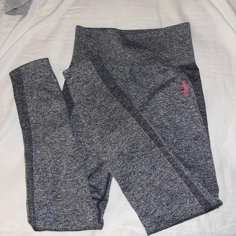 Extra extra small gym, shark leggings,super comfortable and adjust to the body